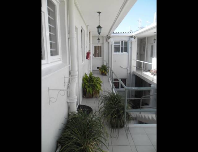 1 BEDROOM APARTMENT TO LET IN GREEN POINT